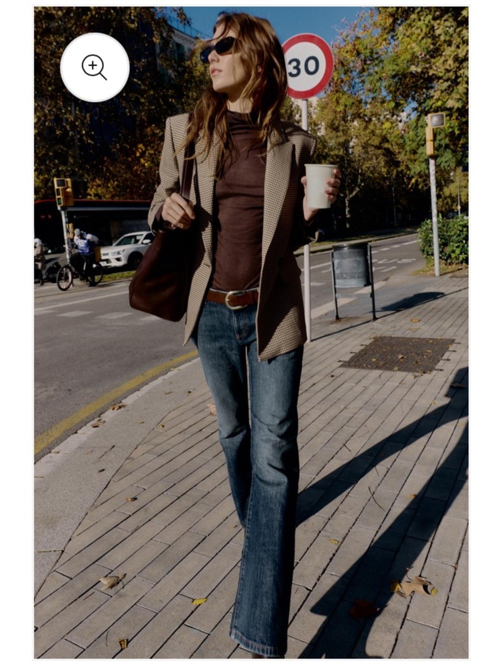 Oversized Double Breasted Blazer -S
Can fit up to semi Large frame